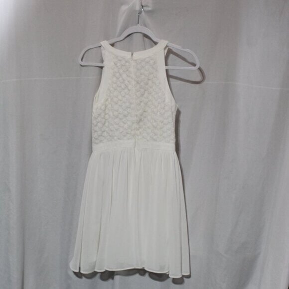 Miami White Embroidered Flower Mini Dress - Picture 4 of 6